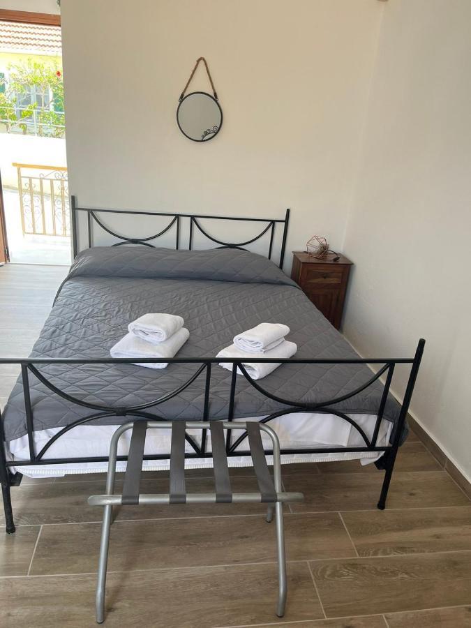 Vassilis Retreat Hotell Asos Exteriör bild
