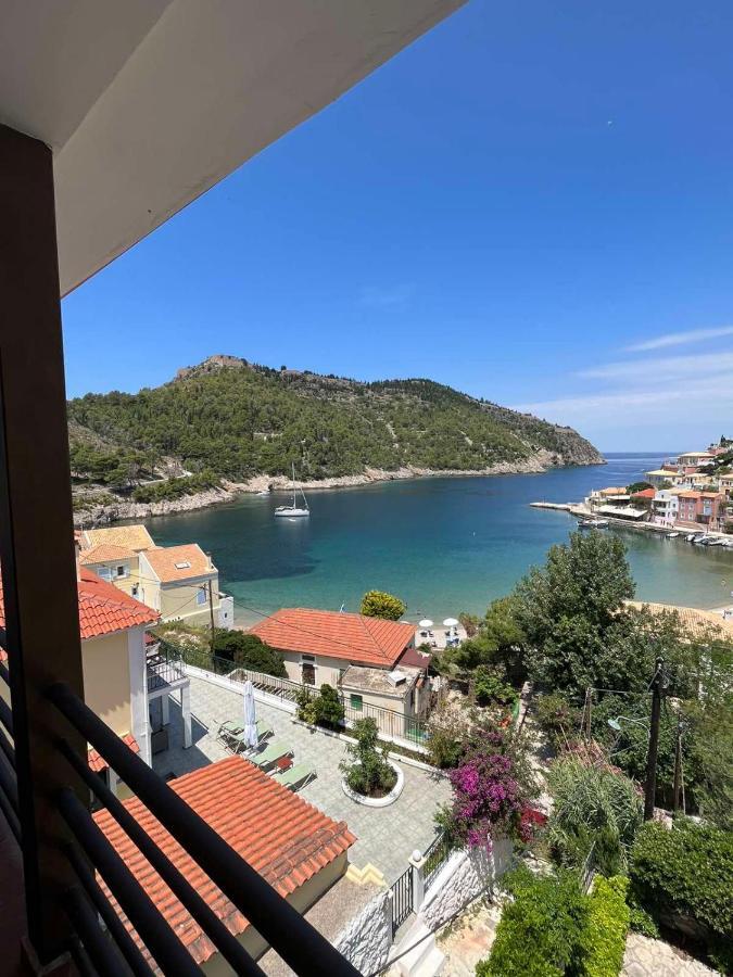 Vassilis Retreat Hotell Asos Exteriör bild